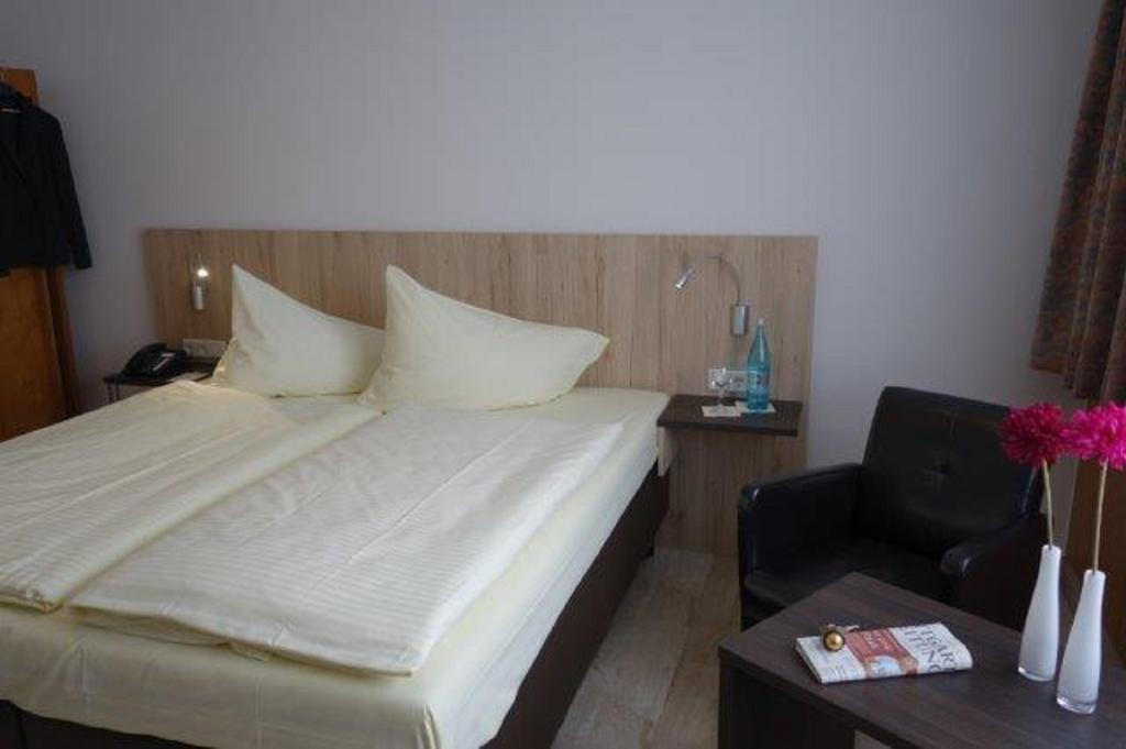 Eichenhof Hotel Gbr Айзлинген Экстерьер фото