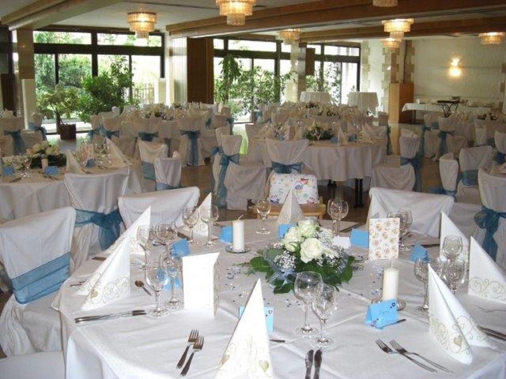 Eichenhof Hotel Gbr Айзлинген Экстерьер фото